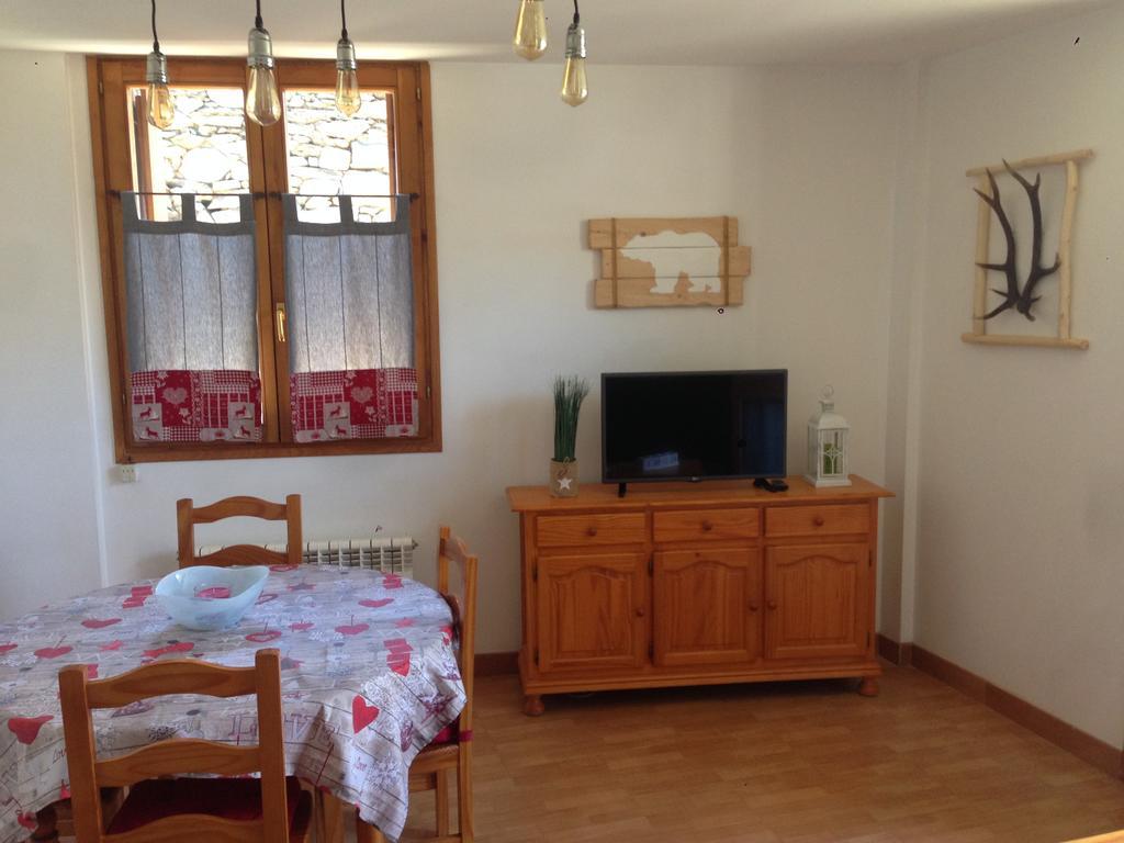Vora Riu Lägenhet Esterri d'Àneu Exteriör bild